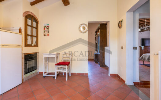 VILLA SINGOLA in Vendita a CRESPINA